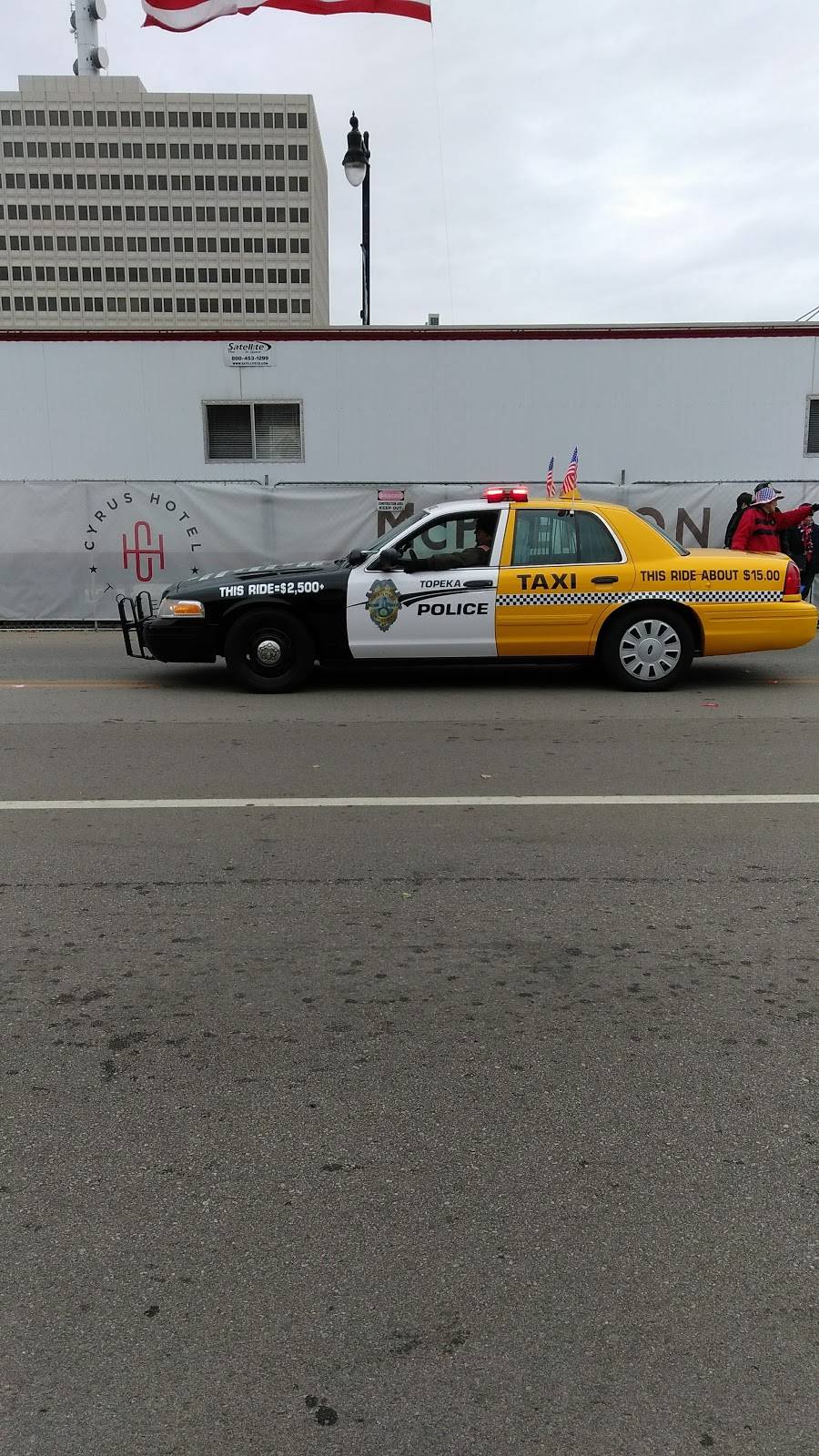 Subway | meal takeaway | 935 S Kansas Ave, Topeka, KS 66612, USA | 7853548782 OR +1 785-354-8782