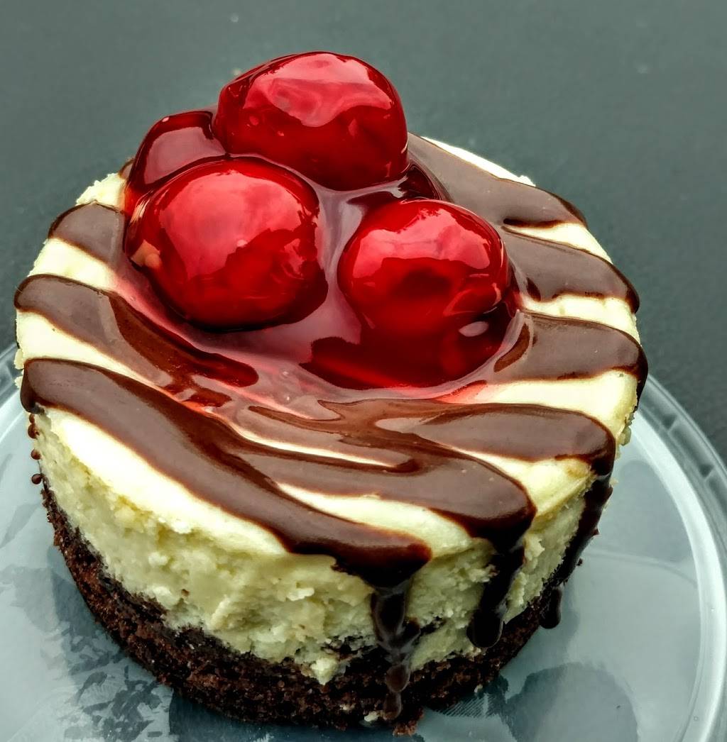 Bs Cheese Cakes | restaurant | 305 N Riverside Dr, Clarksville, TN 37040, USA | 9312162842 OR +1 931-216-2842