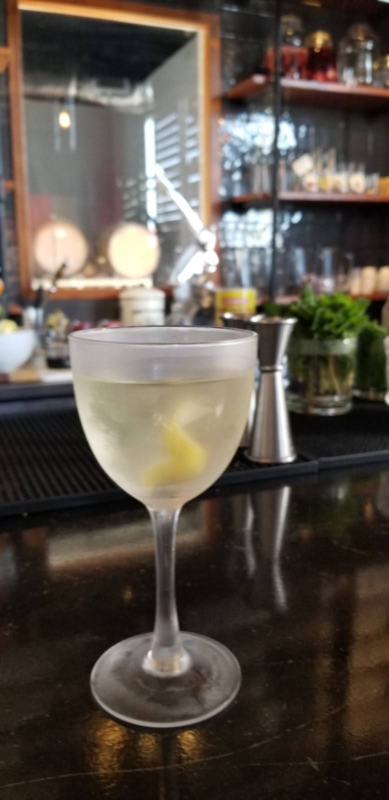 Dorćol Distilling + Brewing Co | restaurant | 1902 S Flores St, San Antonio, TX 78204, USA | 2102290607 OR +1 210-229-0607