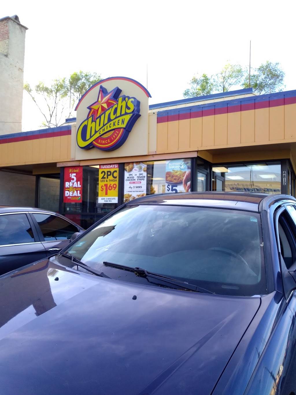 Churchs Chicken | restaurant | 4812 W North Ave, Chicago, IL 60639, USA | 7736226281 OR +1 773-622-6281