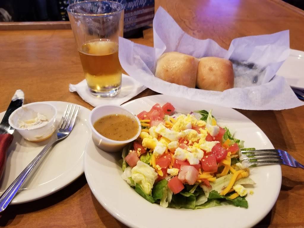 Texas Roadhouse | restaurant | 2600 Colonel Glenn Hwy, Fairborn, OH 45324, USA | 9374267422 OR +1 937-426-7422