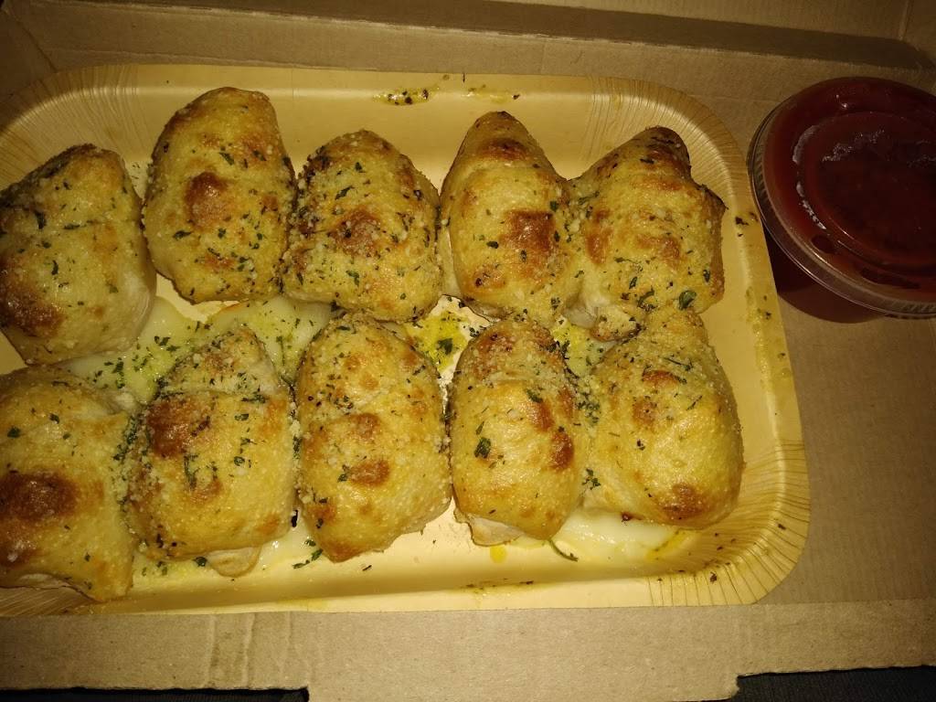 Pizza Hut | restaurant | 220 E Palmdale Blvd, Palmdale, CA 93550, USA | 6612735877 OR +1 661-273-5877