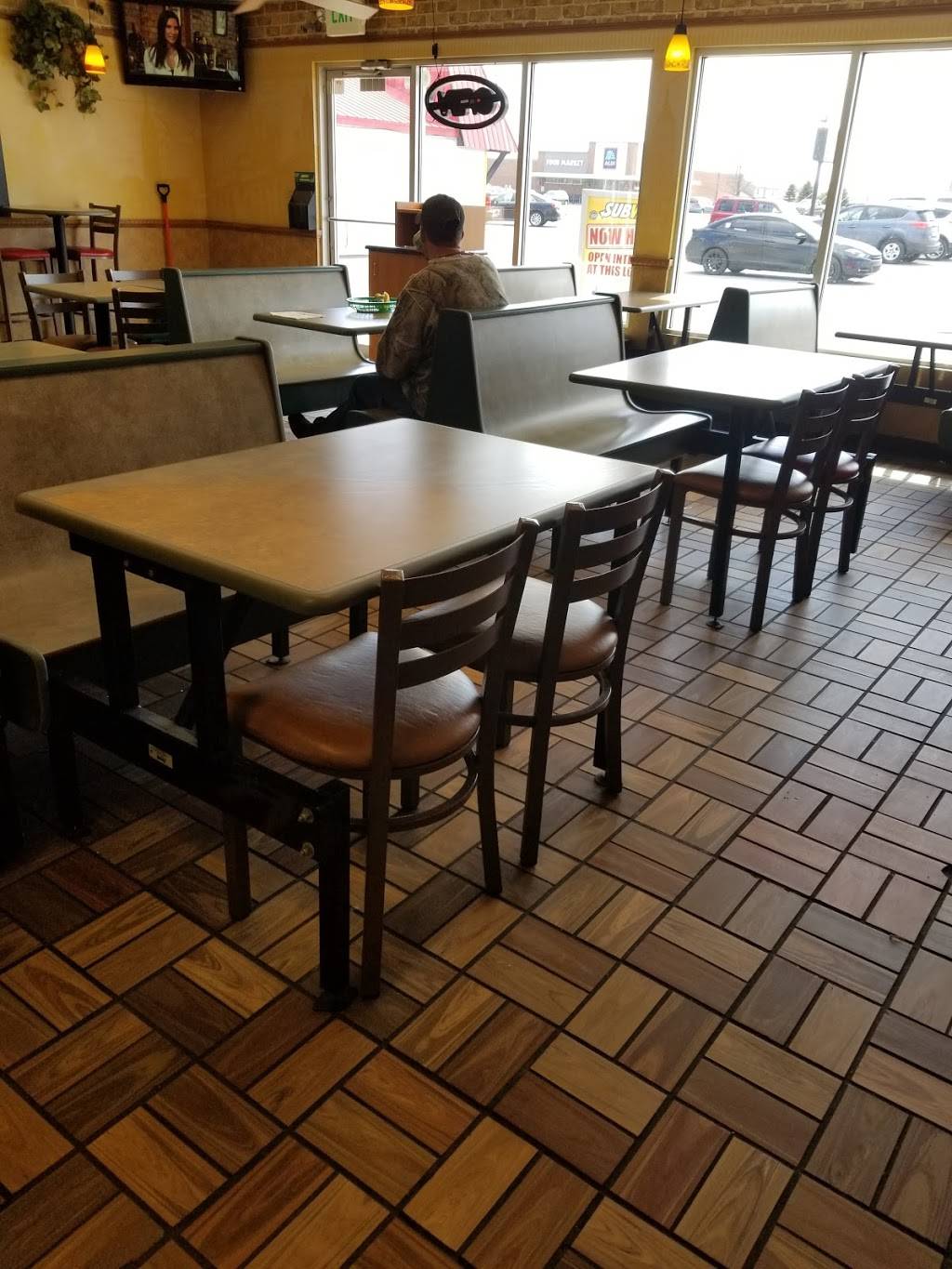 Subway Restaurants | restaurant | 1735 E Commercial Ave, Lowell, IN 46356, USA | 2196962333 OR +1 219-696-2333