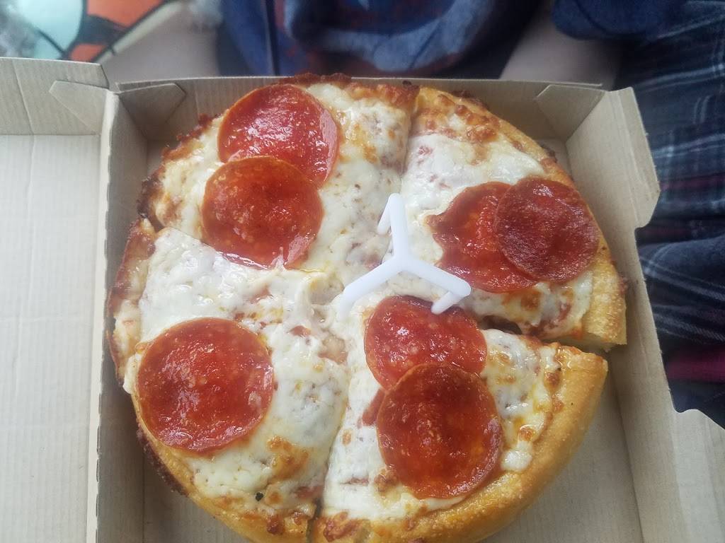 Pizza Hut | restaurant | 2000 N Mays St Ste 118, Round Rock, TX 78664, USA | 5126717400 OR +1 512-671-7400