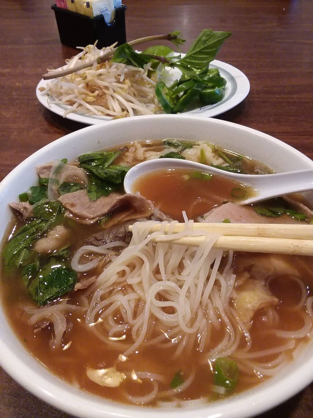 Pho Hoa | restaurant | 1308 Manhattan Blvd, Harvey, LA 70058, USA | 5043022094 OR +1 504-302-2094