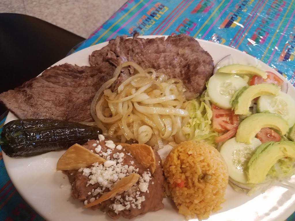 Los portales | restaurant | 250 Dove Run Centre Dr, Middletown, DE 19709, USA | 3023781411 OR +1 302-378-1411