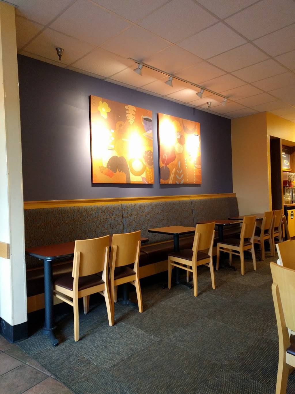 St. Louis Bread Co. | bakery | 2079 Zumbehl Rd, St Charles, MO 63303, USA | 6369461701 OR +1 636-946-1701