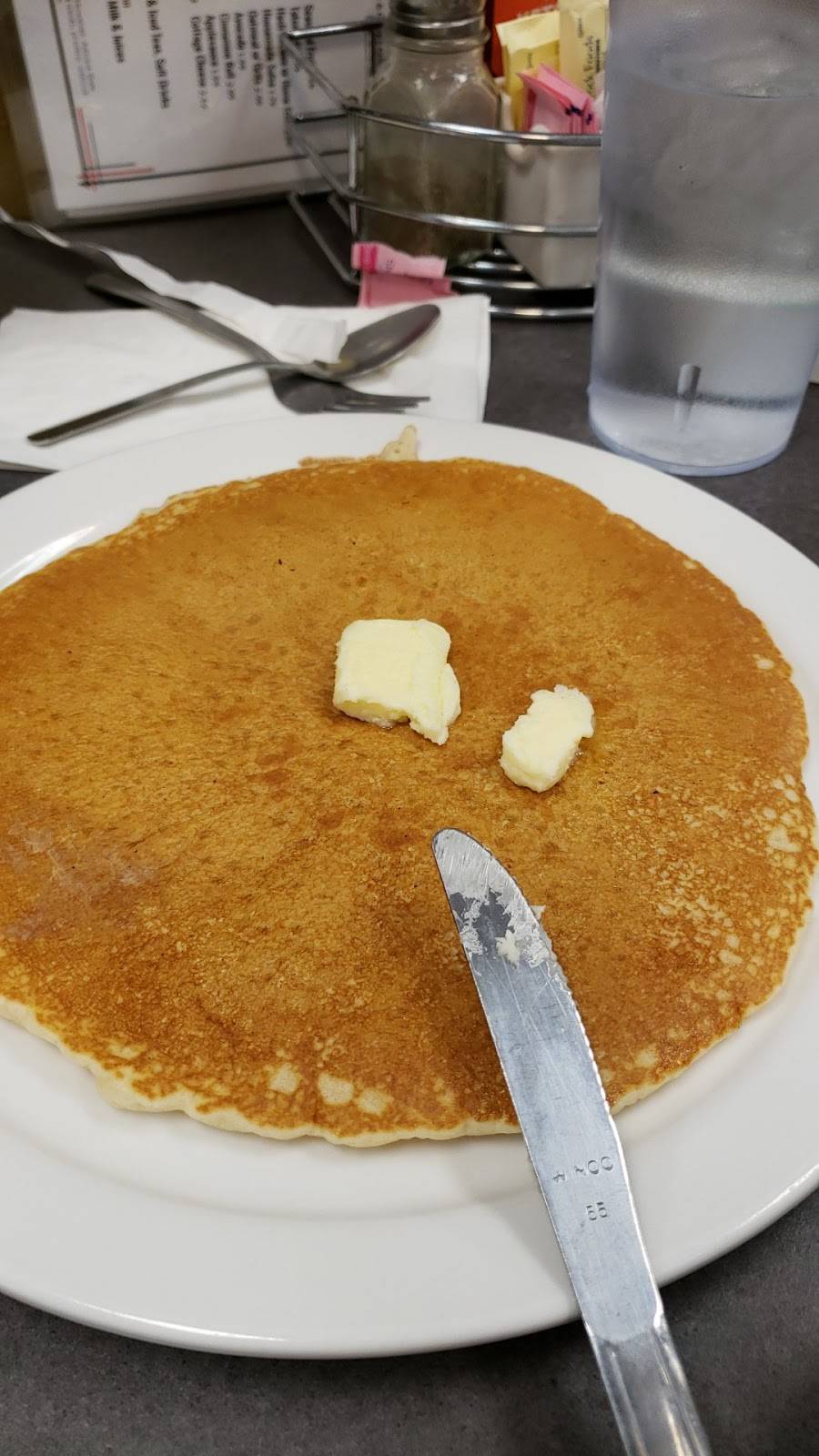 Jerry Bobs Family Restaurant | restaurant | 7545 Houghton Greenway # 155, Tucson, AZ 85747, USA | 5205749060 OR +1 520-574-9060