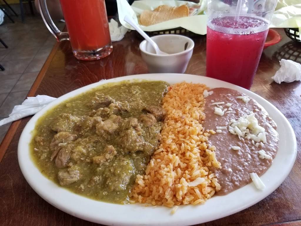 Los Caporales Mexican Food & Seafood Restaurant | restaurant | 2112 E California Ave, Bakersfield, CA 93307, USA | 6613278566 OR +1 661-327-8566