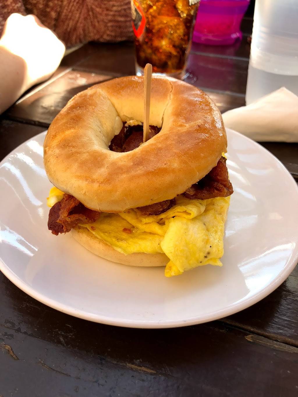 The Lake House | restaurant | 6331 Woodley Ave, Van Nuys, CA 91406, USA | 8187786530 OR +1 818-778-6530