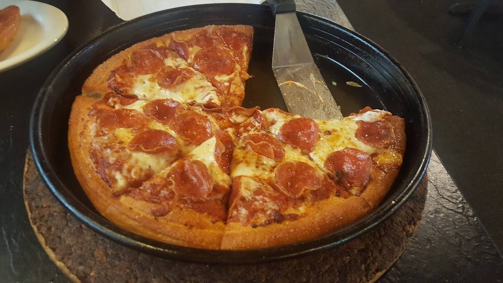 Pizza Hut | restaurant | 1911 E 53rd St, Anderson, IN 46013, USA | 7656437419 OR +1 765-643-7419