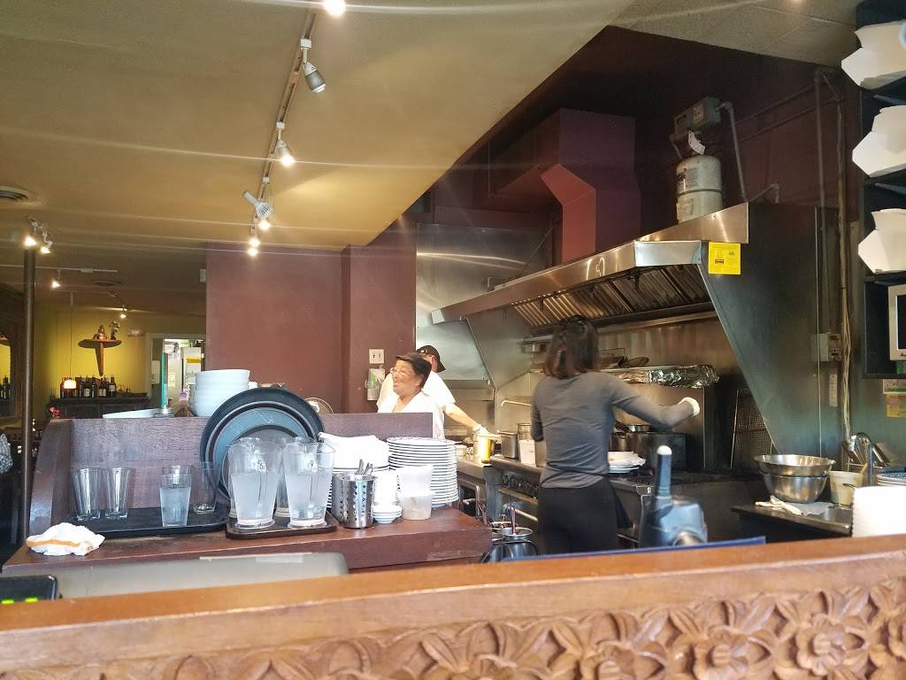 Thai Ginger-Madison Park | restaurant | 1841 42nd Ave E #3219, Seattle, WA 98112, USA | 2063246467 OR +1 206-324-6467