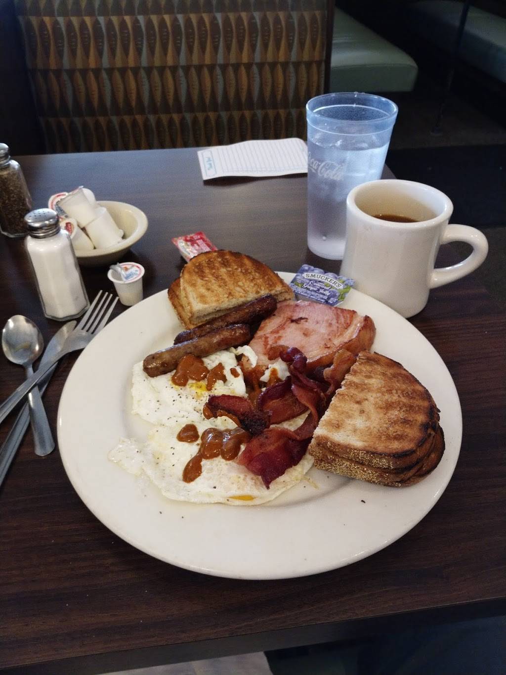 Village Kitchen of Ann Arbor | restaurant | 241 N Maple Rd, Ann Arbor, MI 48103, USA | 7349950054 OR +1 734-995-0054