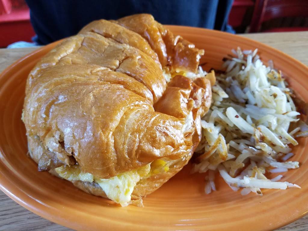 Larrys Texas Cafe & Cantina | restaurant | 210 S Richmond Rd, Wharton, TX 77488, USA | 9795323801 OR +1 979-532-3801