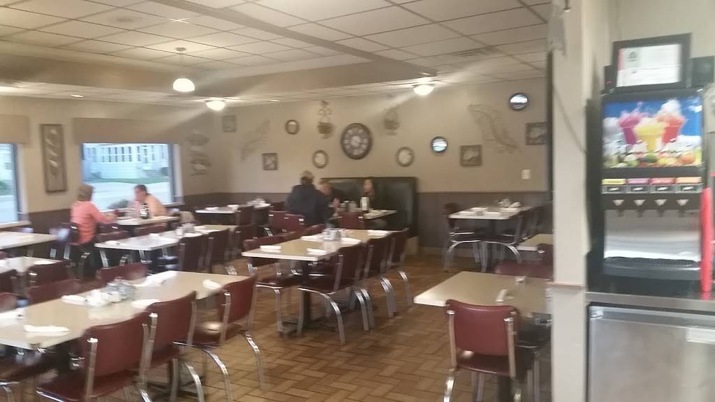 Third Street Diner | restaurant | 300 Depere St, Menasha, WI 54952, USA | 9207279500 OR +1 920-727-9500