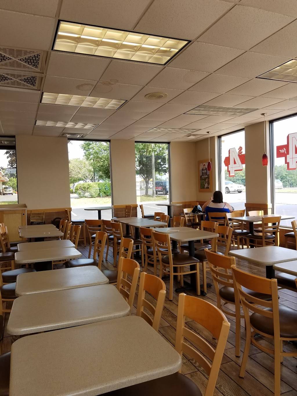 Wendys | restaurant | 1100 Berryville Ave, Winchester, VA 22601, USA | 5406670161 OR +1 540-667-0161