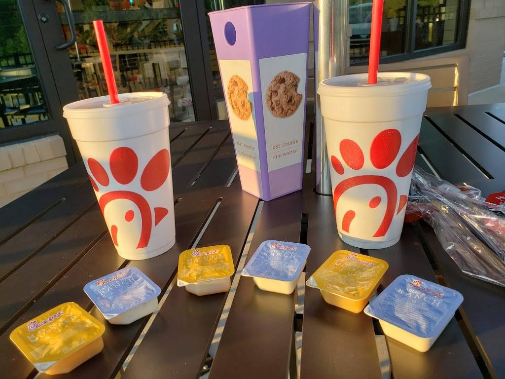 Chick-fil-A | restaurant | 75 Plaza Pkwy, Lexington, NC 27292, USA | 3362429527 OR +1 336-242-9527