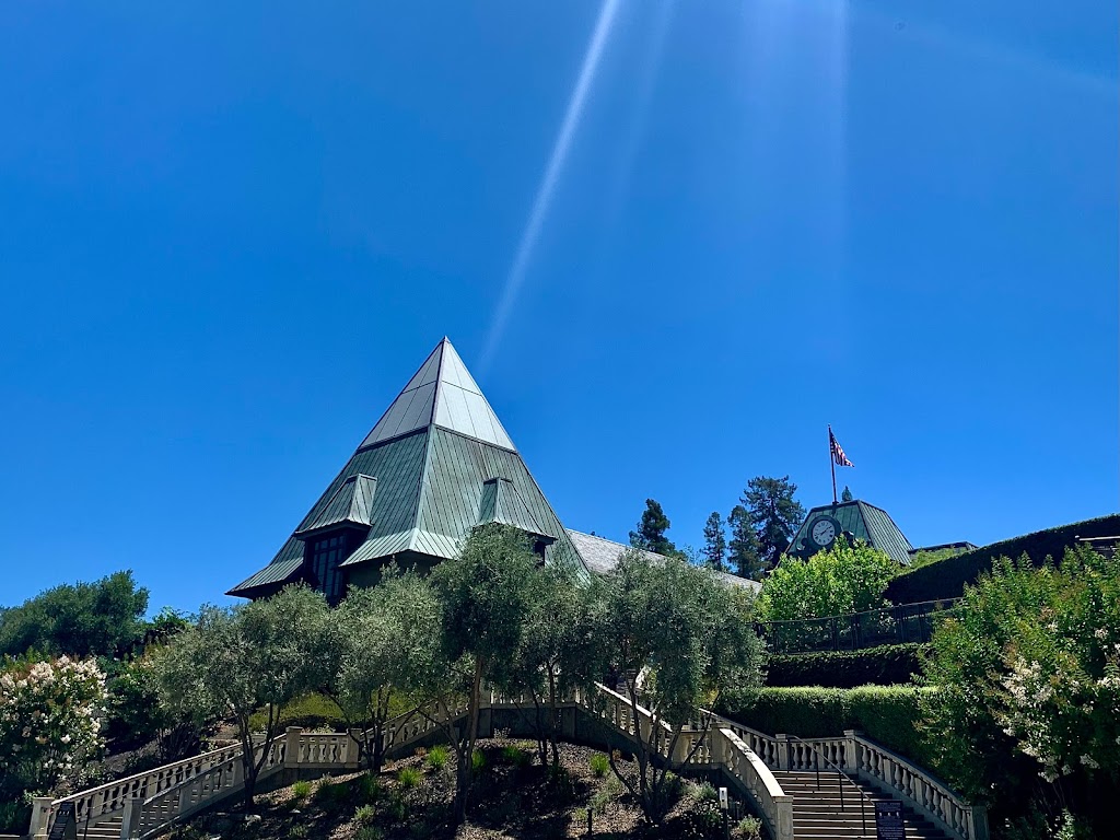 Francis Ford Coppola Winery | restaurant | 300 Via Archimedes, Geyserville, CA 95441, USA | 7078571471 OR +1 707-857-1471