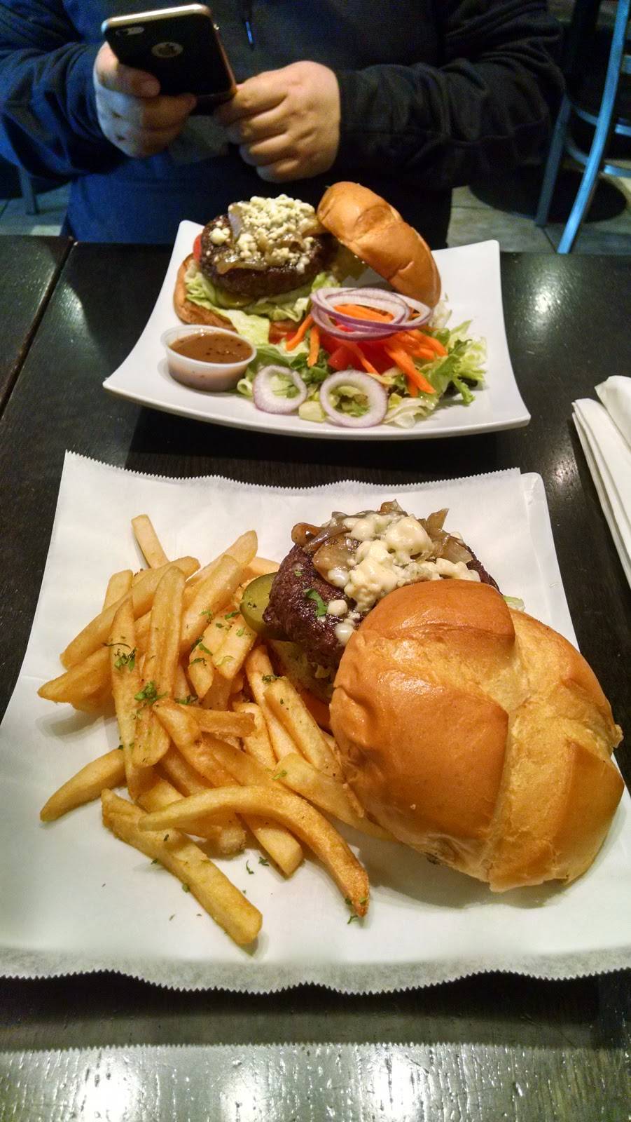 Rave Burger | restaurant | 144 E 3rd Ave, San Mateo, CA 94401, USA | 6503426689 OR +1 650-342-6689