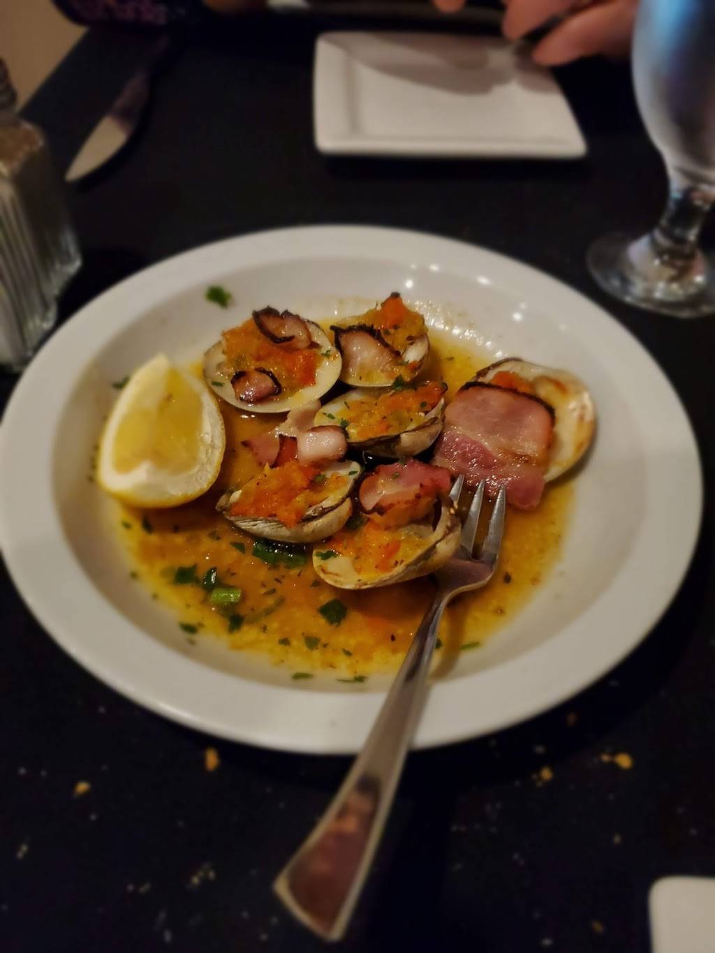 Diamonds | restaurant | 69 NJ-156, Hamilton Township, NJ 08620, USA | 6099817111 OR +1 609-981-7111