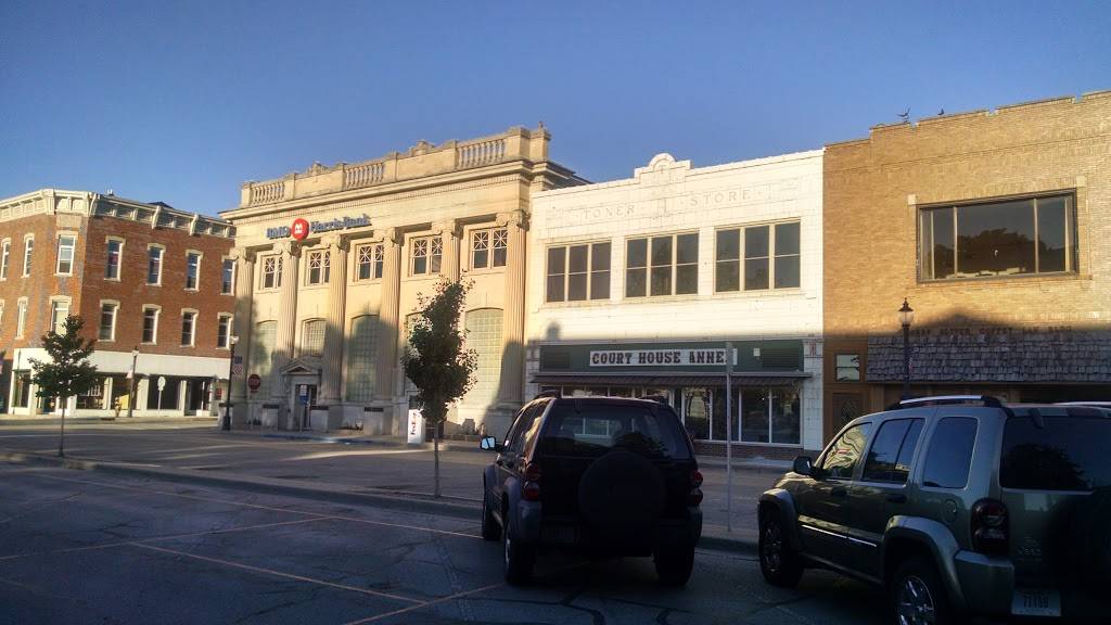 Downtown Martinsville | restaurant | 10 E Washington St, Martinsville, IN 46151, USA | 7653422449 OR +1 765-342-2449