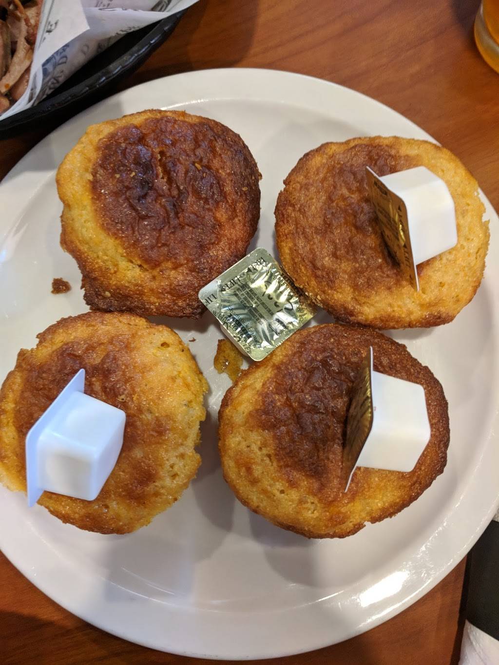 Smokin Daves BBQ & Brew | restaurant | 228 Main St, Lyons, CO 80540, USA | 3038237427 OR +1 303-823-7427