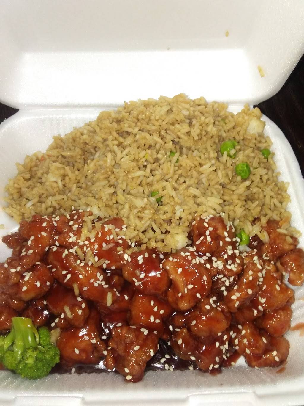 Quik Wok | restaurant | 567 Enrique M. Barrera Pkwy, San Antonio, TX 78237, USA | 2104325252 OR +1 210-432-5252