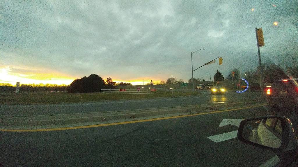 Harmony Creek Golf Centre Ltd | restaurant | 1000 Bloor St E, Oshawa, ON L1H 8S1, Canada | 9054330211 OR +1 905-433-0211