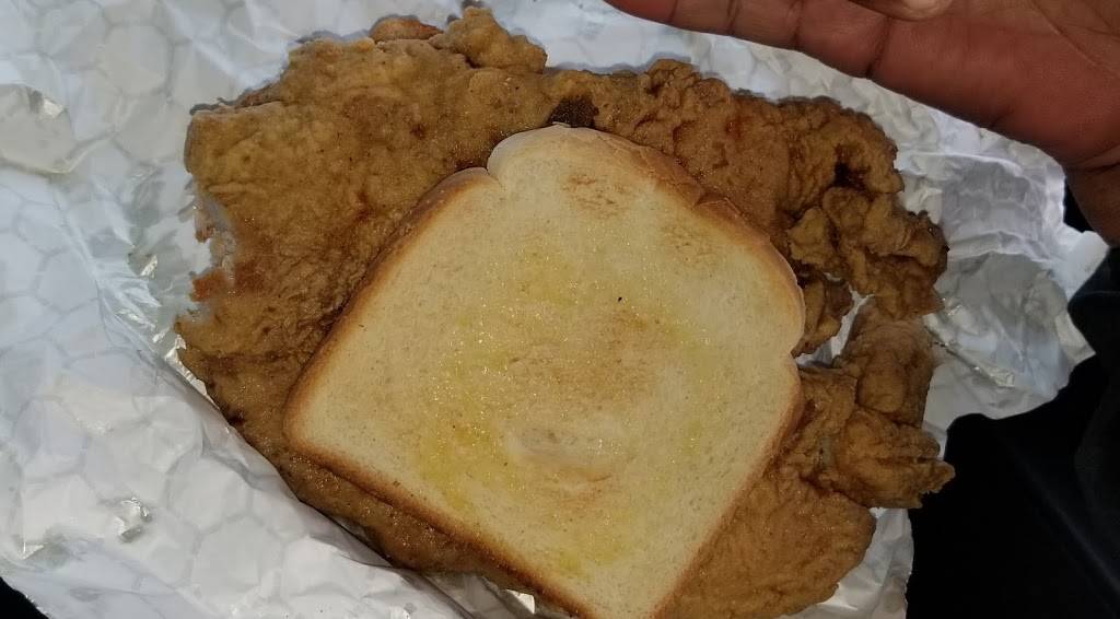 Peters Chicken, Burger, Wings, & Seafood | restaurant | 1823 E Abram St, Arlington, TX 76010, USA | 8174592662 OR +1 817-459-2662