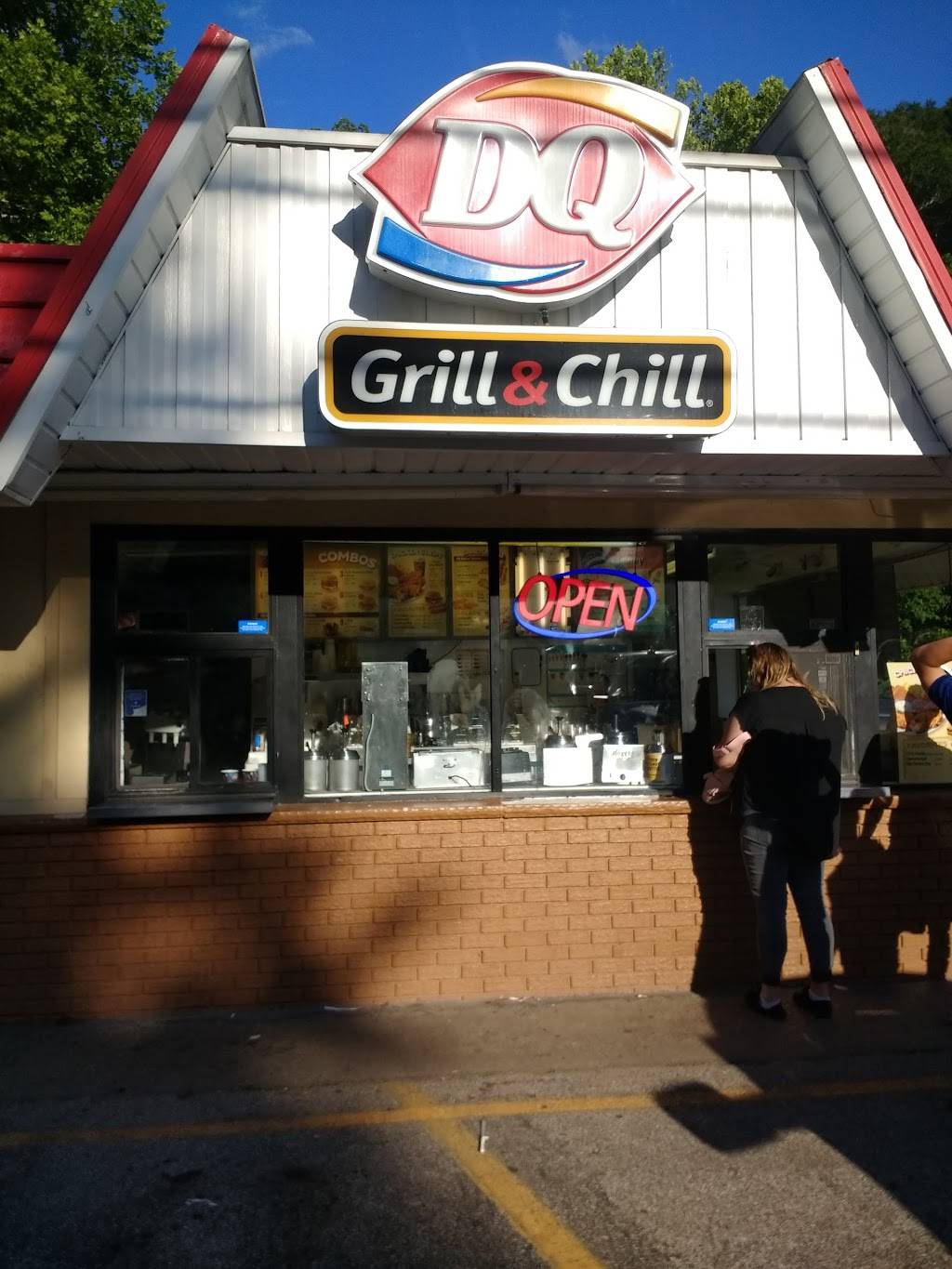 Dairy Queen | restaurant | 2502 Sissonville Dr, Charleston, WV 25312, USA | 3043462255 OR +1 304-346-2255