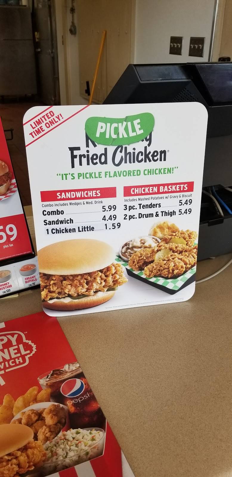 KFC | restaurant | 1812 NW Topeka Blvd, Topeka, KS 66608, USA | 7853548888 OR +1 785-354-8888