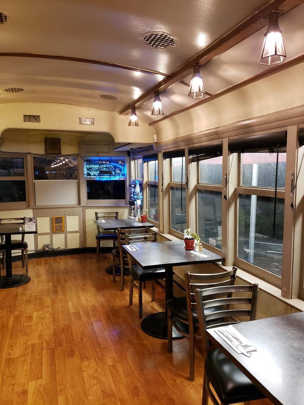 Trolly Car Rotisserie | restaurant | 10961 Merritt St, Castroville, CA 95012, USA | 8316320182 OR +1 831-632-0182