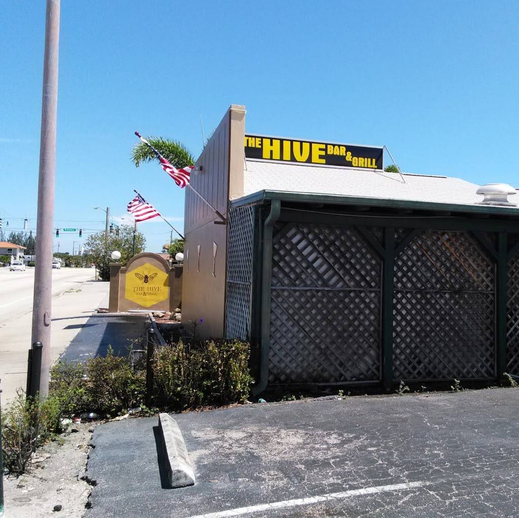 The Hive Bar & Grill | restaurant | 618 W Lantana Rd, Lantana, FL 33462, USA | 5615139168 OR +1 561-513-9168