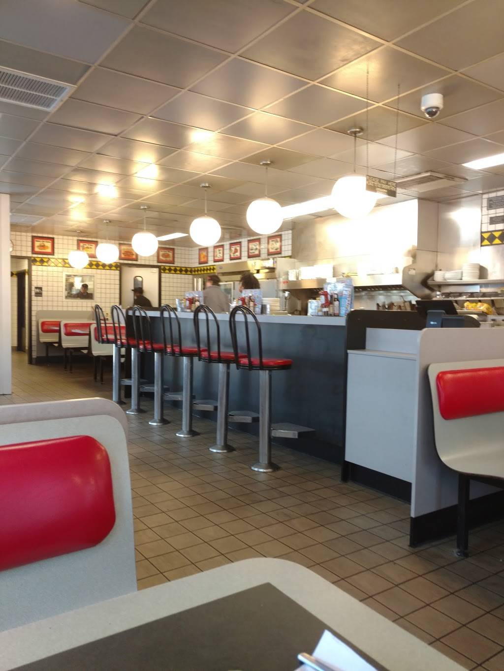 Waffle House | meal takeaway | 2571 Ashley Phosphate Rd, North Charleston, SC 29418, USA | 8435531140 OR +1 843-553-1140