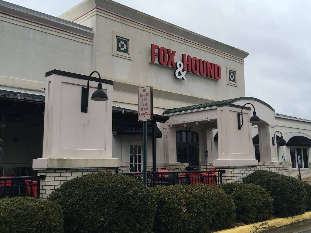 Fox & Hound | restaurant | 11581 Robious Rd, Richmond, VA 23235, USA | 8045604600 OR +1 804-560-4600