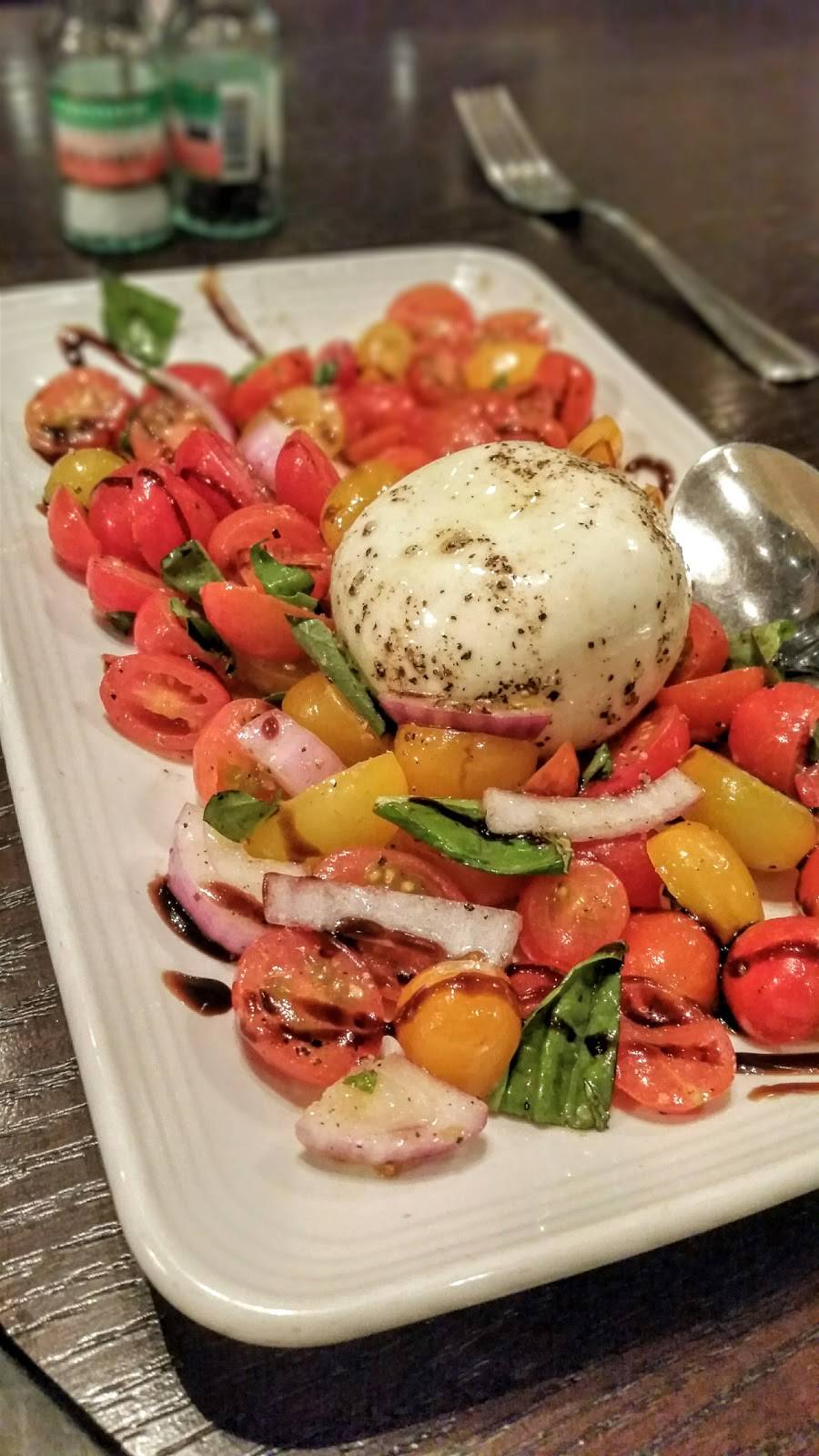 Carrabbas Italian Grill | restaurant | 1951 4th St N, St. Petersburg, FL 33704, USA | 7278979375 OR +1 727-897-9375