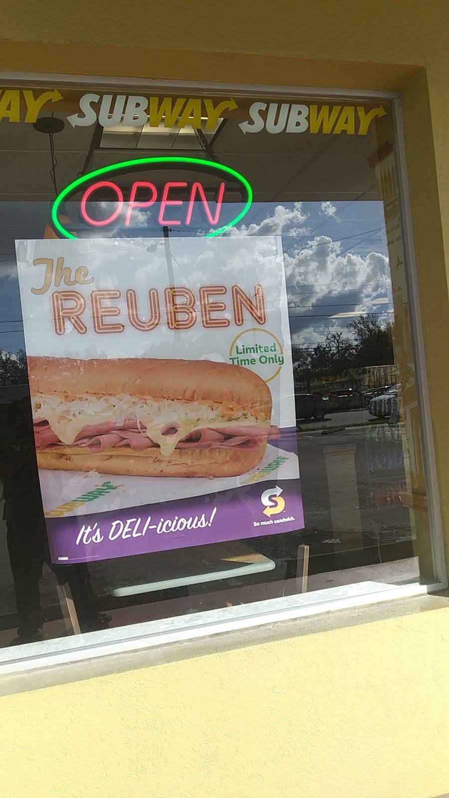 Subway | restaurant | 2243 S Ridgewood Ave, South Daytona, FL 32119, USA | 3867617563 OR +1 386-761-7563