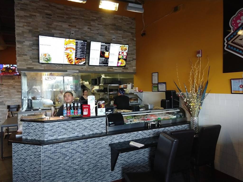 Sakura Sushi | meal takeaway | 21895 Pontiac Trail, South Lyon, MI 48178, USA | 2485737995 OR +1 248-573-7995