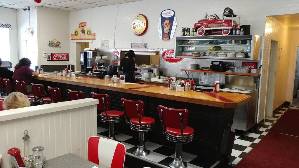 Richmaid Restaurant | restaurant | 100 S Cherokee Ln, Lodi, CA 95240, USA | 2093684279 OR +1 209-368-4279