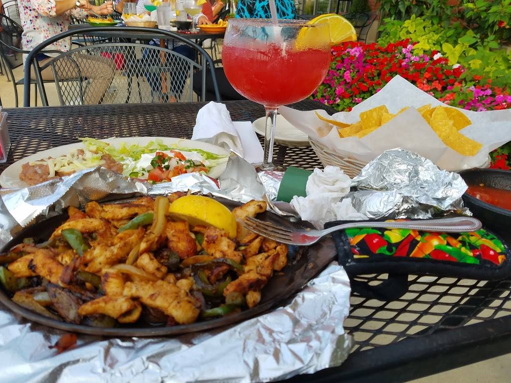 El Rodeo Mexican Restaurant | restaurant | 6673 Whitestown Pkwy, Zionsville, IN 46077, USA | 3177694216 OR +1 317-769-4216