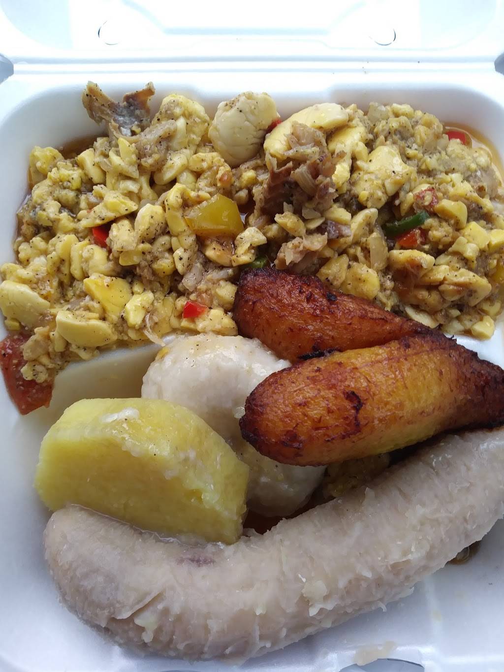 Golden Krust Caribbean Restaurant | restaurant | 2960 Stonecrest Pass, Lithonia, GA 30038, USA | 7706749010 OR +1 770-674-9010