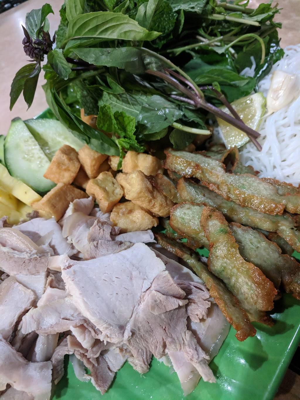 Banh Xeo Ngon | restaurant | 3005 Silver Creek Rd STE 176, San Jose, CA 95121, USA | 4082386789 OR +1 408-238-6789