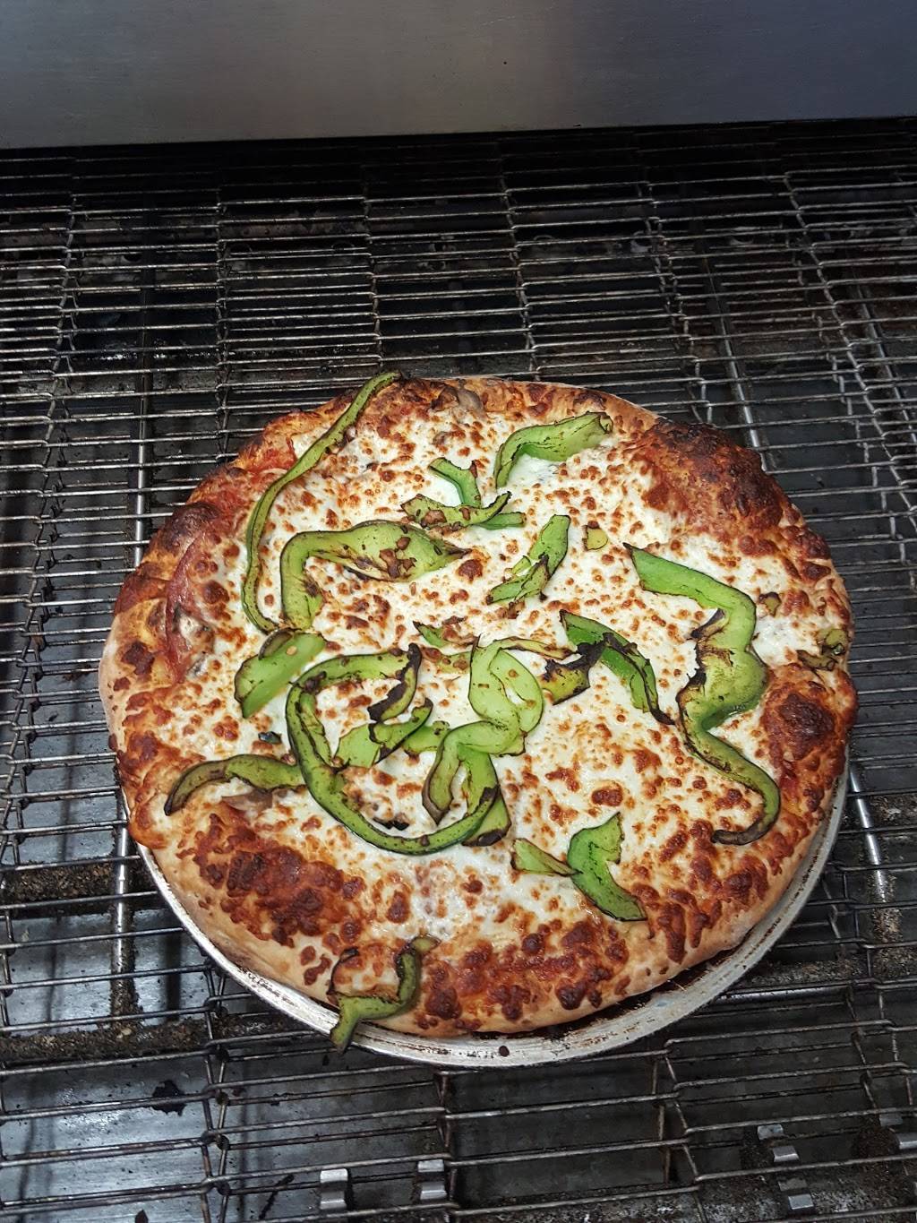 Pizza Maison | restaurant | 4649 Boulevard Lévesque E, Laval, QC H7C 1M8, Canada | 4506647722 OR +1 450-664-7722