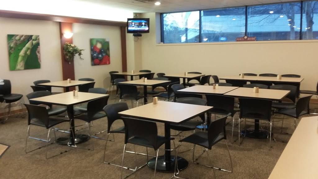 Halsted Street Deli | meal takeaway | 550 Warrenville Rd Ll1, Lisle, IL 60532, USA | 6304341358 OR +1 630-434-1358