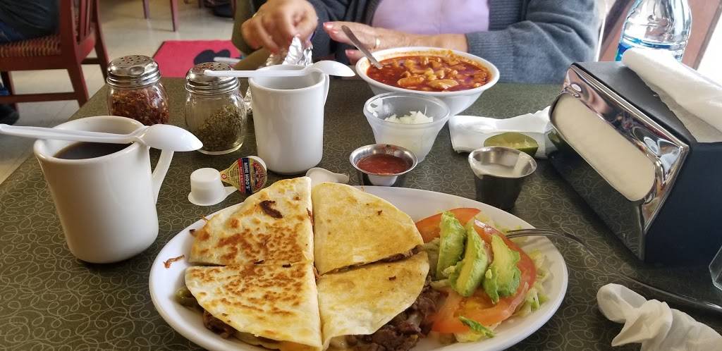 Juans Burrito Express | restaurant | 6901 McCart Ave #75, Fort Worth, TX 76133, USA | 8172923048 OR +1 817-292-3048