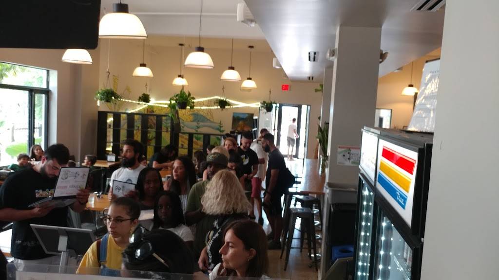 Tank Burger Bar | restaurant | 2895 McFarlane Rd, Coconut Grove, FL 33133, USA | 3055703609 OR +1 305-570-3609