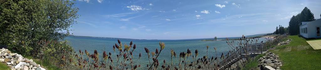 Baileys 57 BP | meal takeaway | 7998 WI-57, Baileys Harbor, WI 54202, USA | 9208392114 OR +1 920-839-2114