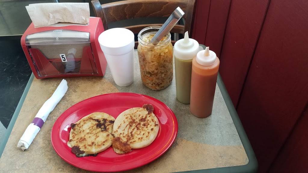 Pupusita Express | restaurant | 1114 N Cedar Lake Rd, Round Lake Beach, IL 60073, USA | 8475505325 OR +1 847-550-5325