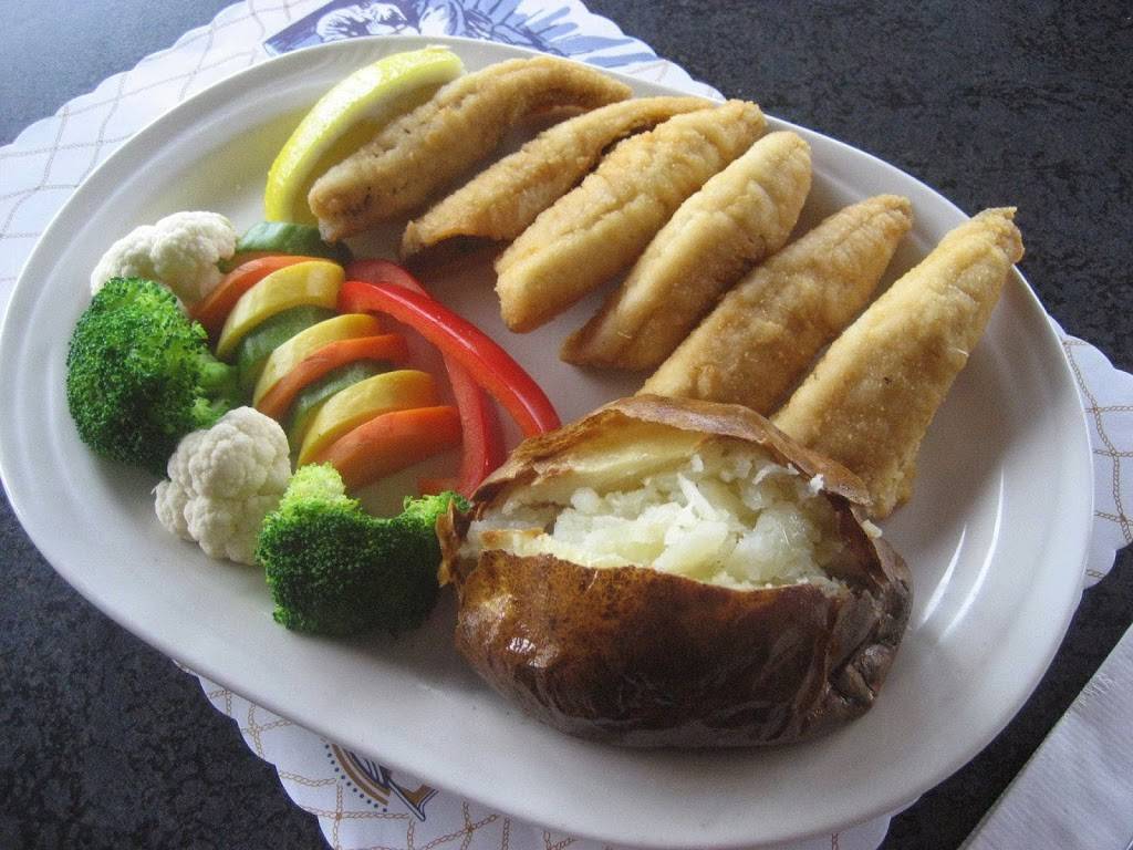 Sindbads Restaurant and Marina | restaurant | 100 St Clair St, Detroit, MI 48214, USA | 3138228000 OR +1 313-822-8000