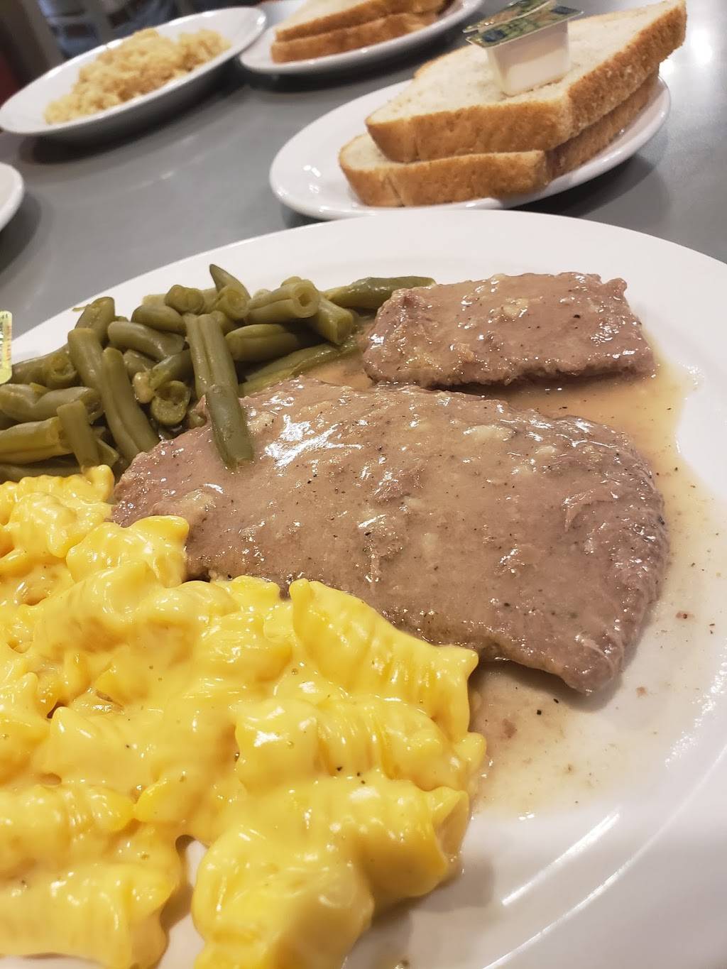 The Home Restaurant | restaurant | 218 N Defiance St, Archbold, OH 43502, USA | 4194456411 OR +1 419-445-6411